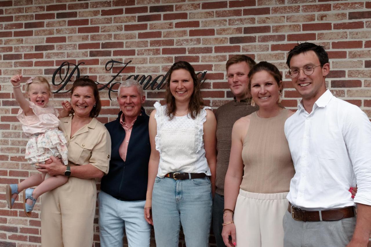 Vakantiehoeve 'De Zandrug' Stekene Exterior photo